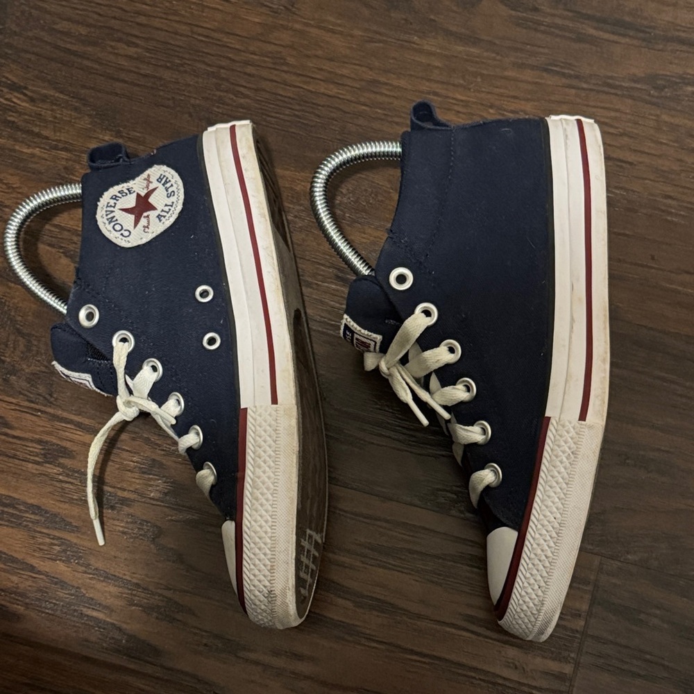 Converse Dark Blue MidTop Canvas Sneakers, Sz 5, Like New - Picture 6 of 10